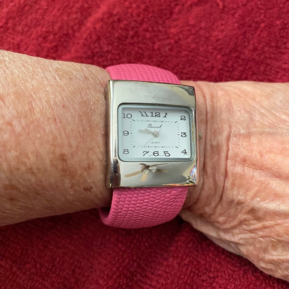 Pink Osirock watch vintage-style quartz timepiece